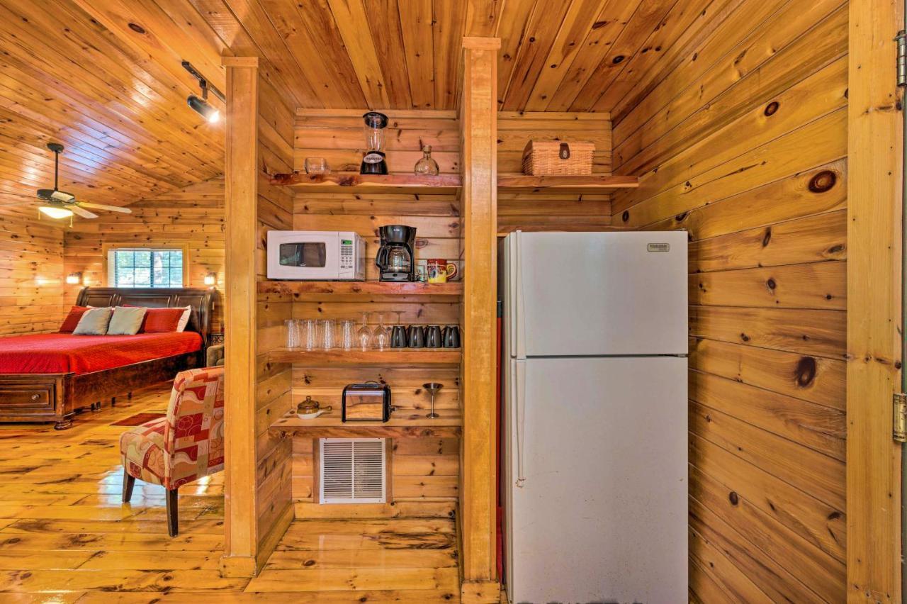 Ideally Located Broken Bow Cabin - Private Hot Tub Bagian luar foto