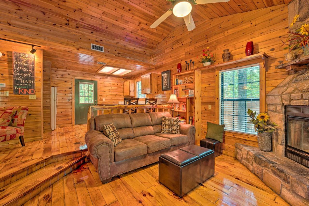 Ideally Located Broken Bow Cabin - Private Hot Tub Bagian luar foto